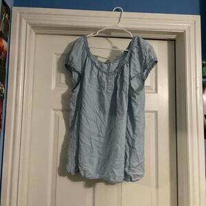 Liz Claiborne blue blouse in size 1x